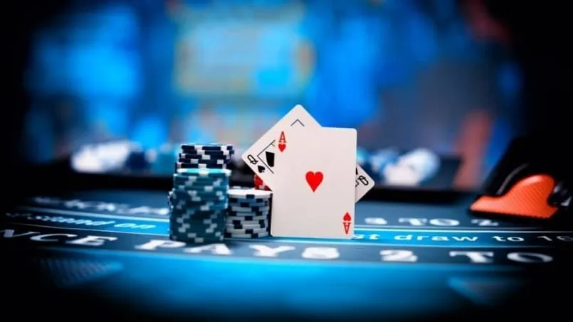 Cách chơi blackjack nhanh hiểu với những hướng dẫn cụ thể 4 Hình ảnh lá bài và con chip cực kỳ đẹp và sắc nét